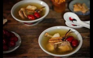 冬蟲(chóng)夏草的食用方法！冬蟲(chóng)夏草燉雞湯！