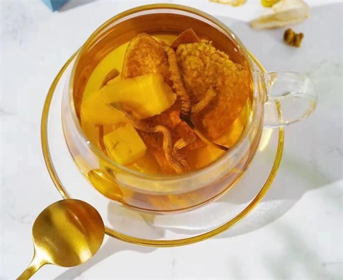 冬蟲夏草營養(yǎng)酒的制作方法 冬蟲夏草怎么泡酒？