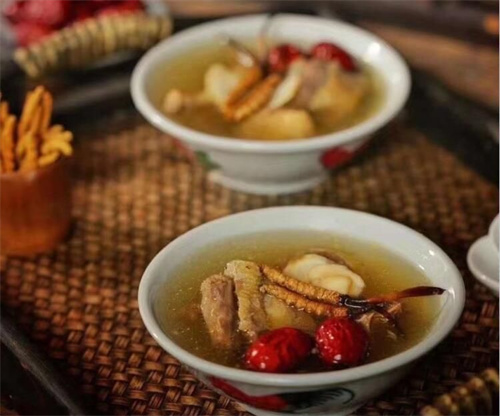 冬蟲夏草只有中國(guó)人吃嗎？冬蟲夏草的藥用價(jià)值全球范圍內(nèi)都受到認(rèn)可