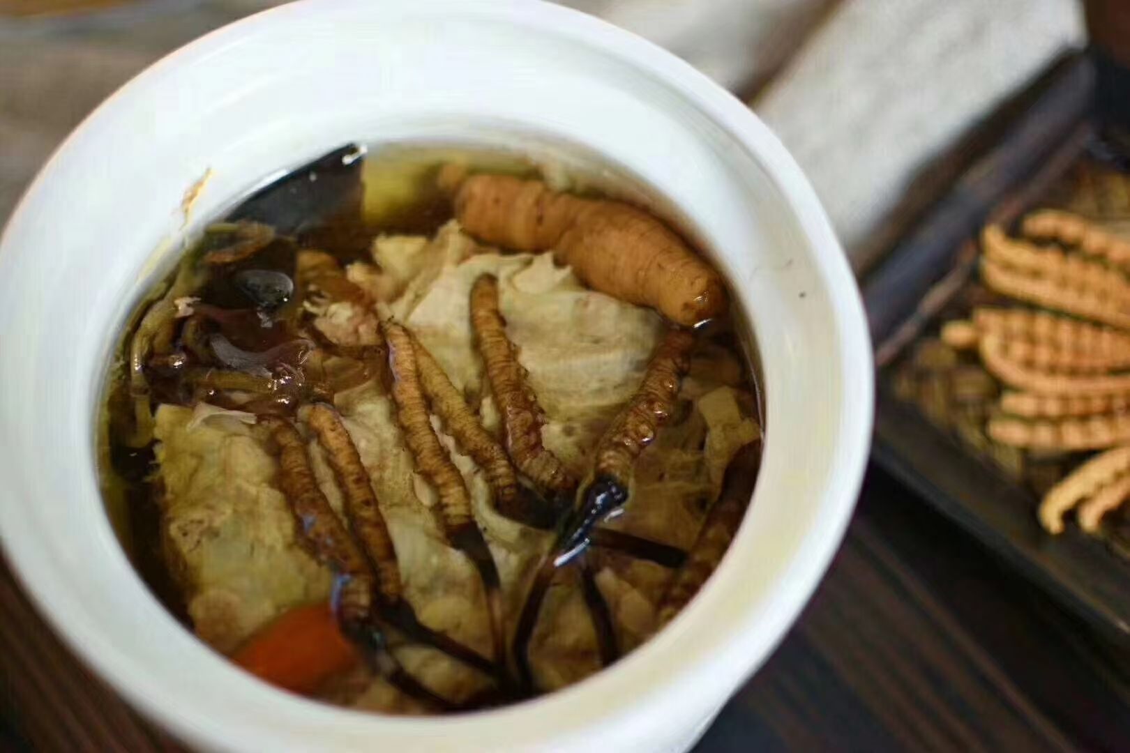 冬蟲(chóng)夏草怎么食用？