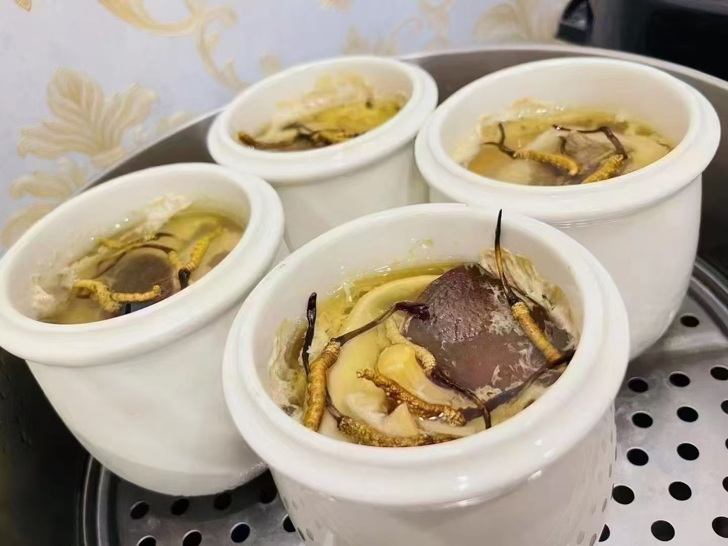 冬蟲(chóng)夏草燉什么最好？5種黃金搭配讓滋補(bǔ)效果翻倍