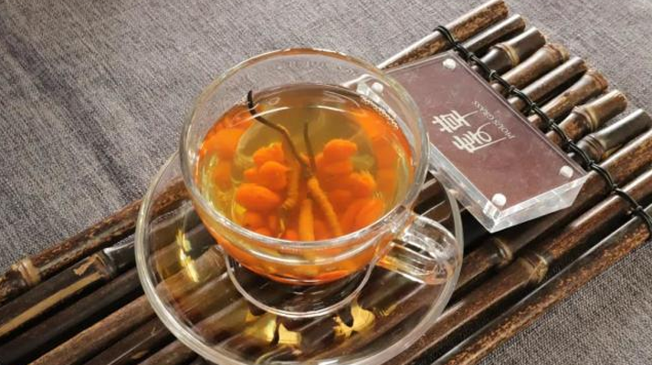 冬蟲夏草泡水時(shí)間全解析：泡多久才最有效？