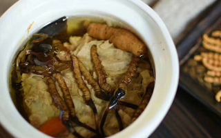 鴨子冬蟲夏草怎么煲湯好？掌握 3 個(gè)關(guān)鍵，燉出鮮醇滋補(bǔ)靚湯